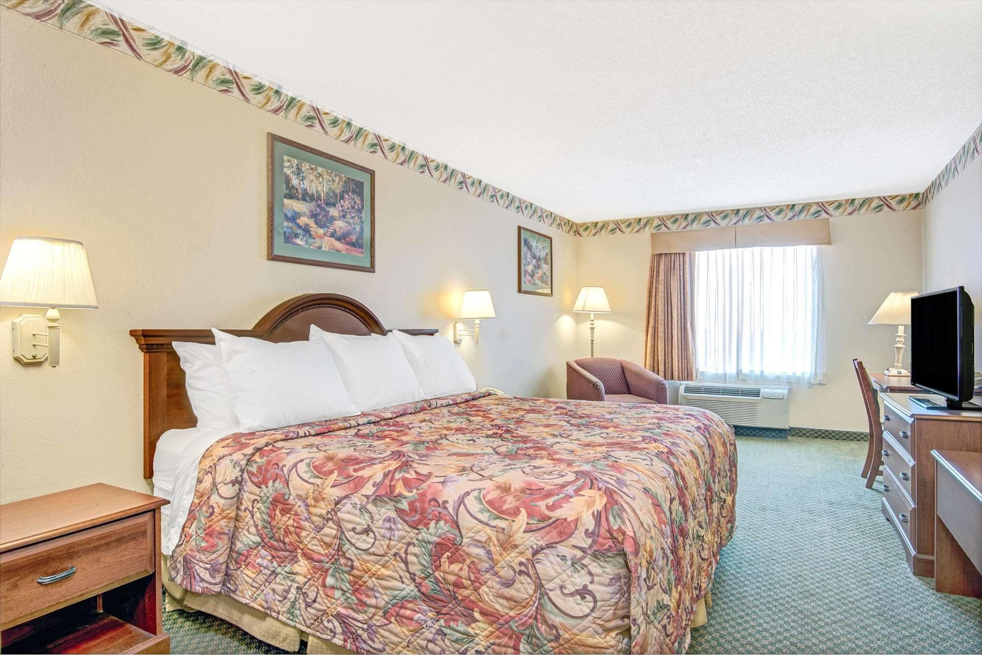 Days By Wyndham Hotel
