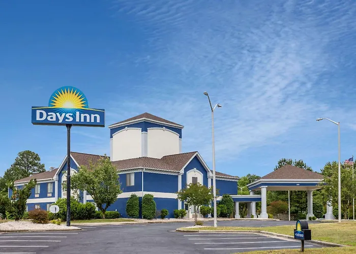 Days Inn By Wyndham Louisburg